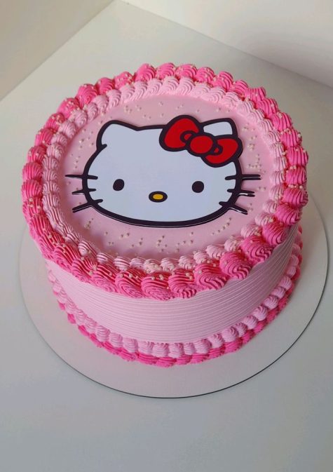 hello kitty cake
