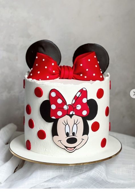 minnie mouse cake